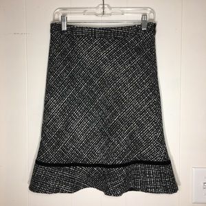 GAP tweed ruffle pencil skirt w/ velvet trim 2 S